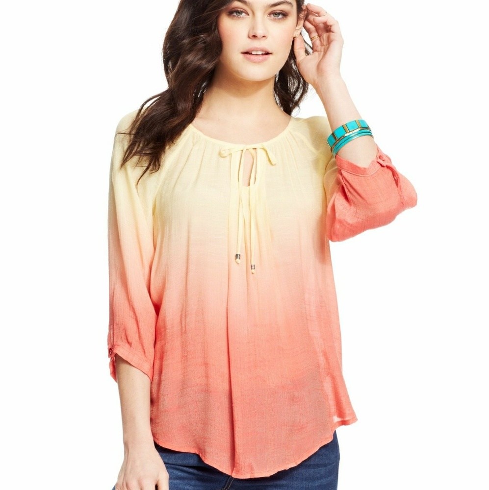 ❎DONATED ❎🎈3/$15🎈 Ombre print sleeve top size XS
